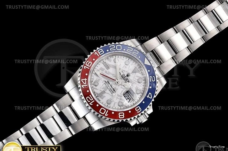 0330 ROLGMT166 – GMT II Snug 977